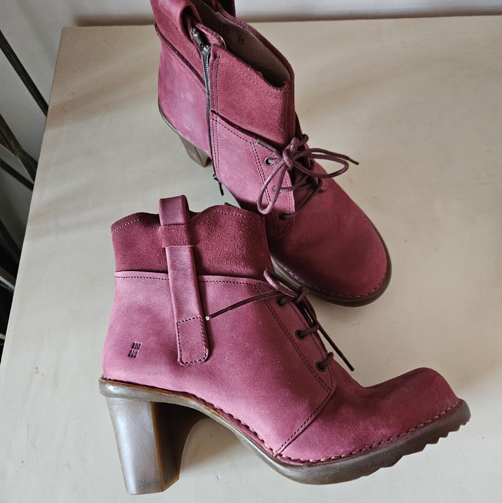 El Naturalista leather ankle boots, size 7.5